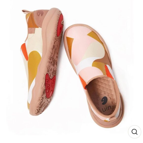 2 / $40 - NEW NIB UIN Slip On Shoes Cuenca Women's Size 7 Wearable Art NWT $240 - Picture 4 of 15